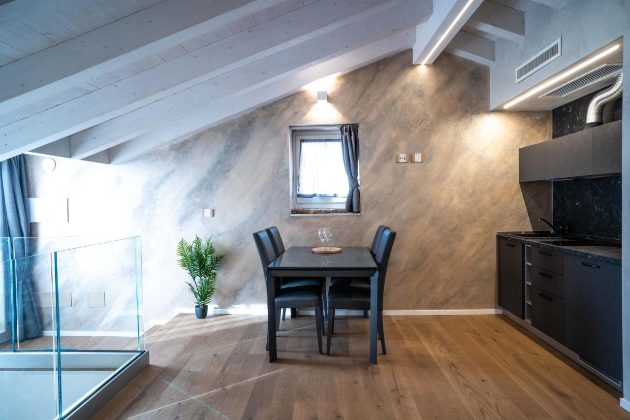 Loft Roby Lägenhet Peschiera del Garda Exteriör bild