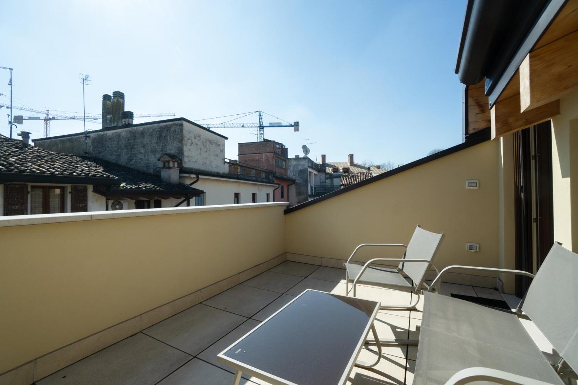 Loft Roby Lägenhet Peschiera del Garda Exteriör bild