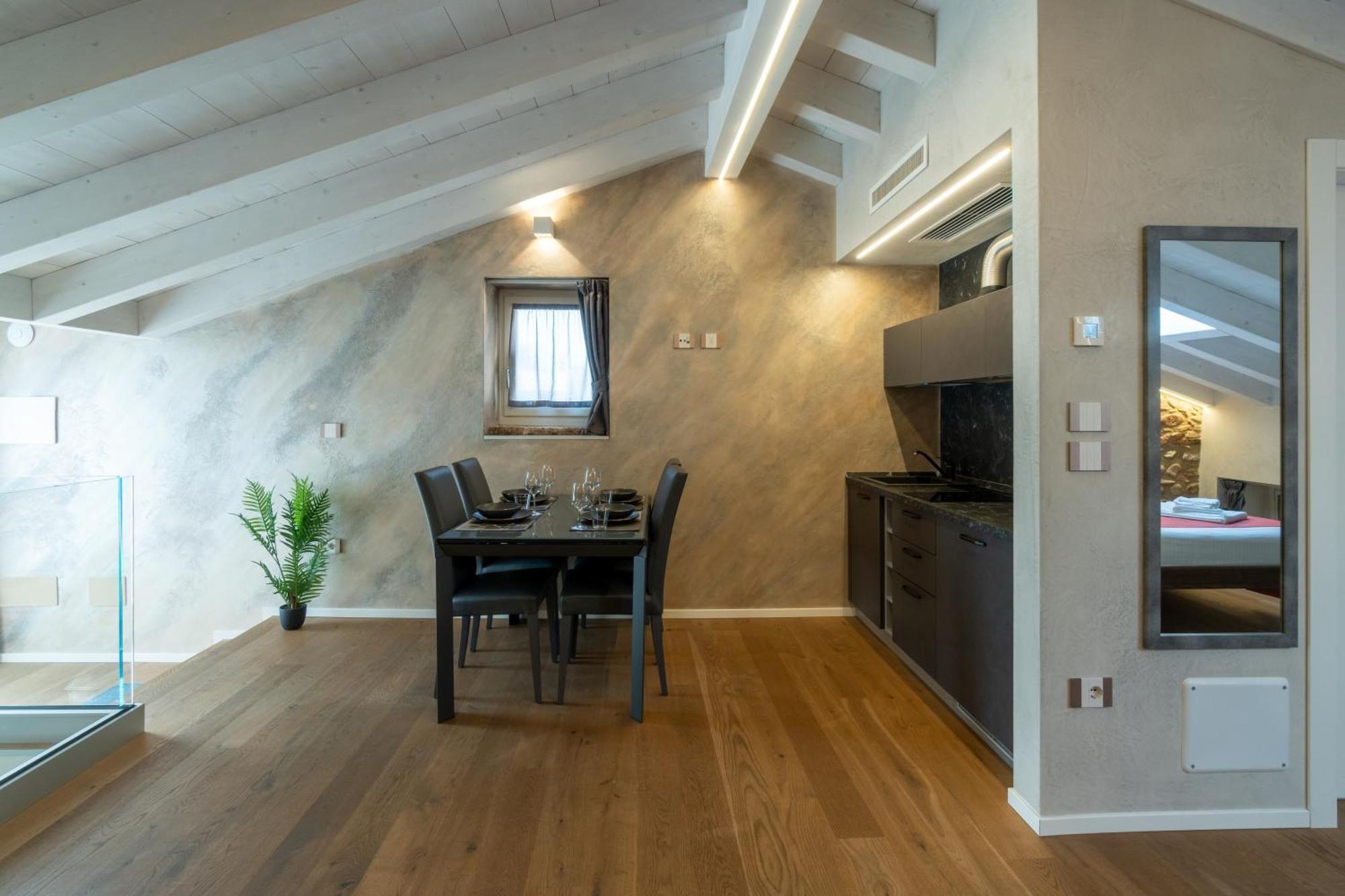 Loft Roby Lägenhet Peschiera del Garda Exteriör bild
